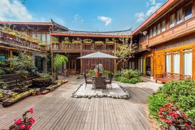 Yi Jing Xuan Inn