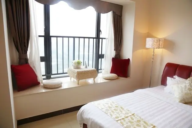 Yi Long International Apartment - Oda