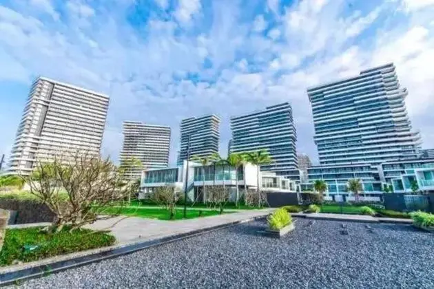 Yi Shu Jing Pin Holiday Hotel