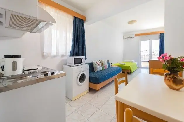 Yiannis Apartments - Oda