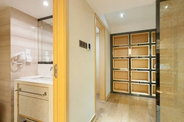 Yicheng Apartment Central Plaza - Oda