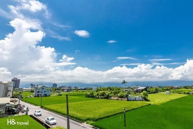 Yilan twenty four