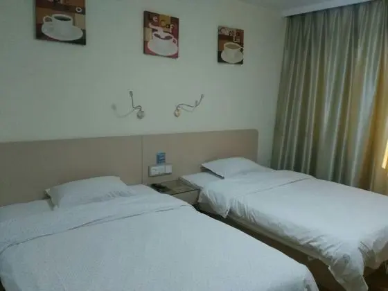 Yimi Hotel Shiqiao Metro Branch - Oda