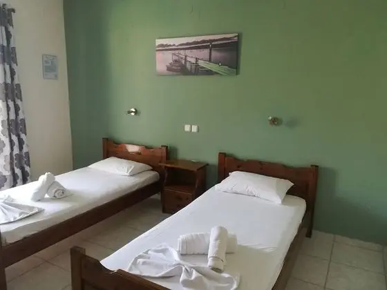 Yiota Studios - İç Mekan