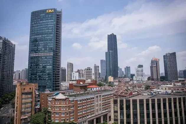 Yixuan Light Luxury Hotel