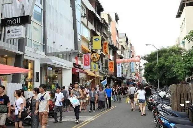 Yizhong Street Meets Summer - Dış Mekan