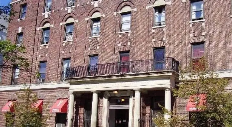 YMCA Greenpoint - Shared Bath