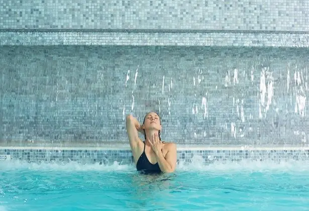 YO1 Wellness Resort & Spa Catskills - Havuz