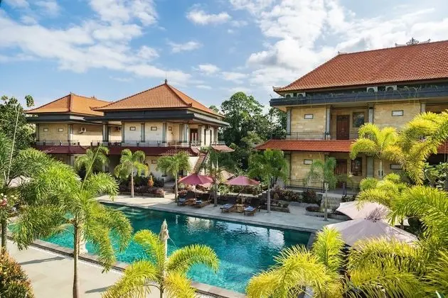 Yoga Amertham Retreat & Resort - Havuz