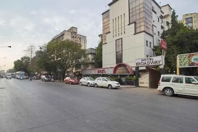 Yogi Broadway - Dış Mekan