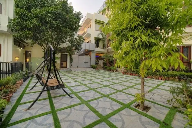 Yogved Hospitality And Resort - Dış Mekan