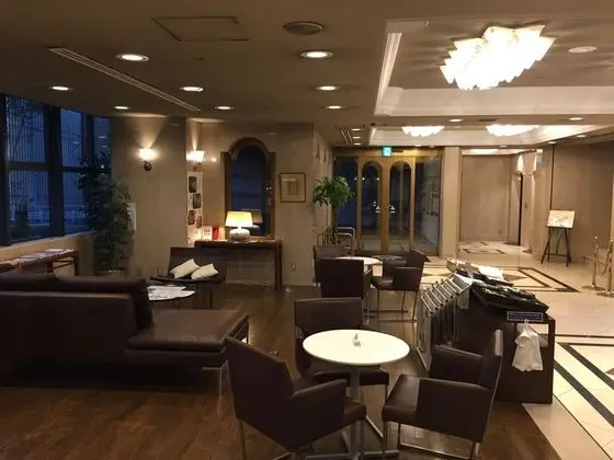 Yokohama Mandarin Hotel - Lobi