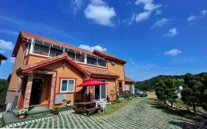 Yongin Pine House Pension
