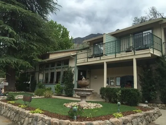 Yosemite Cedar Lodge - Öne Çıkan Resim