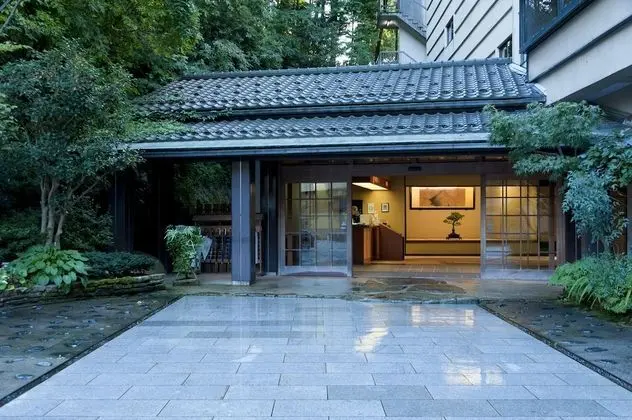Yoshidaya Sannokaku