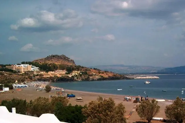 Yota Beach - Plaj