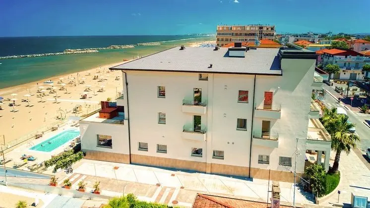 You & Me Beach Hotel - Dış Mekan
