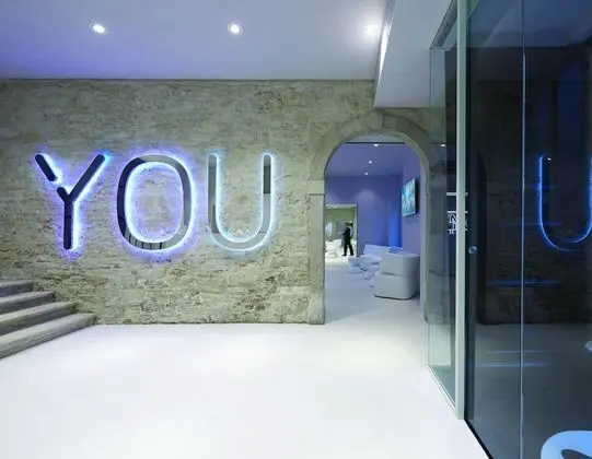 You.Me Design Place Hotel - Lobi