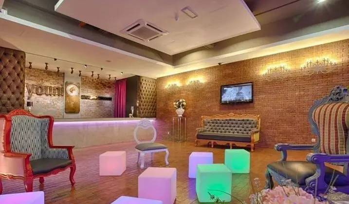 The Youniq Hotel - Lobi