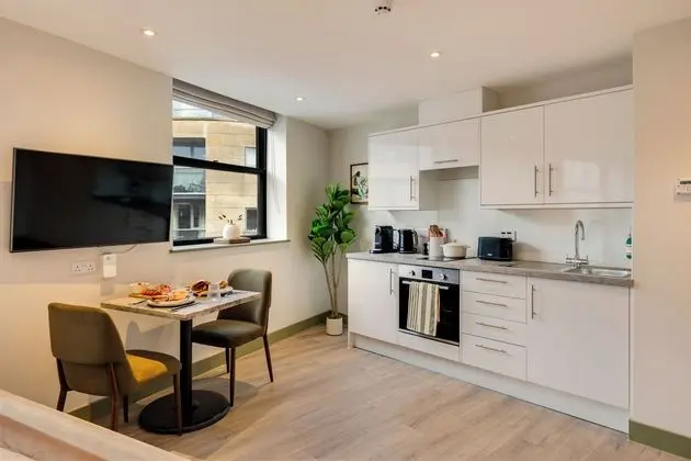 Your Apartment I Clifton Village - Yerinde Yemek