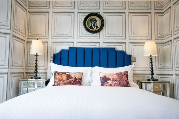 Your Apartment Rowan Tree - No 5