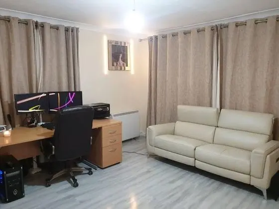 Your Home Away From Home in Leeds - on the Ring Rd