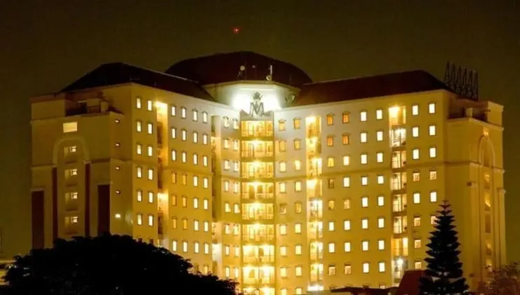 youre.at - The Majesty Apartment