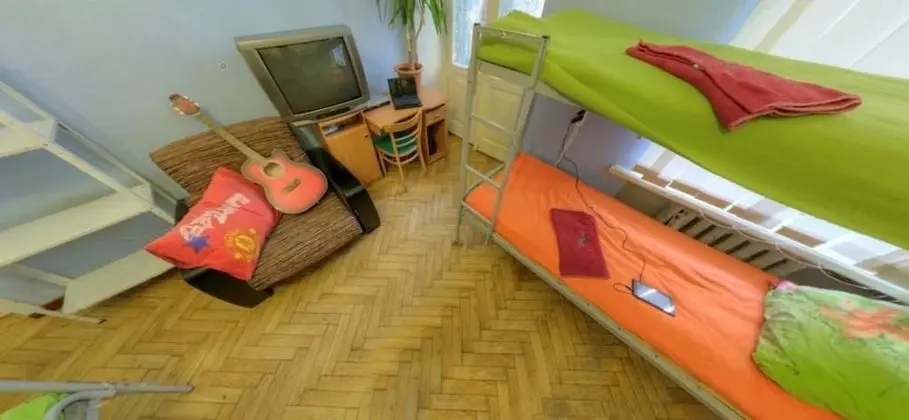 Yourhostel Olimpiyskiy - Oda