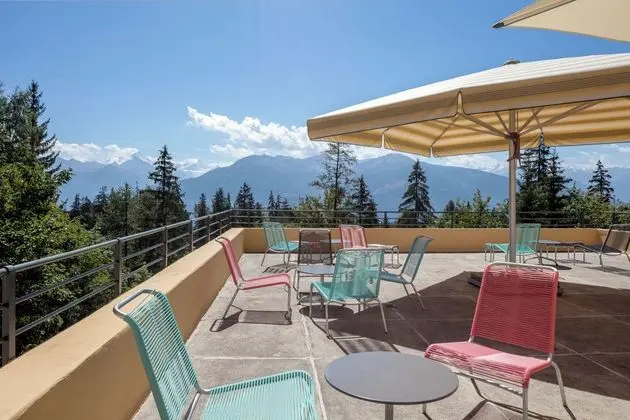 Youth Hostel Crans-Montana - Dış Mekan