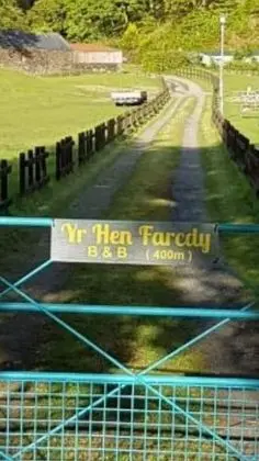 Yr Hen Farcdy Bed & Breakfast - Dış Mekan