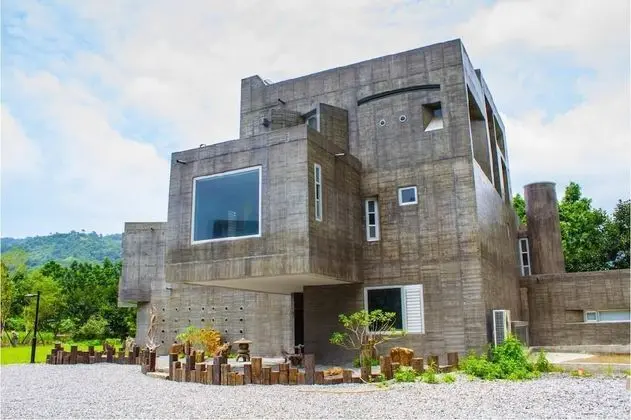 Yu Peng Villa