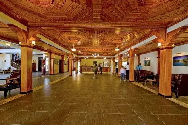 Yücelen Otel Akyaka - Lobi