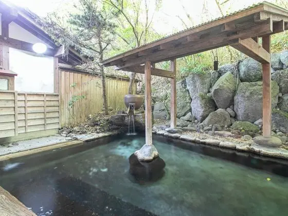 Yufuin Bessou Shikisai Hotel