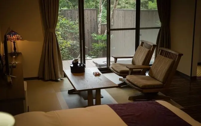 YUFUIN RYOKAN DINING KITCHEN ZEN