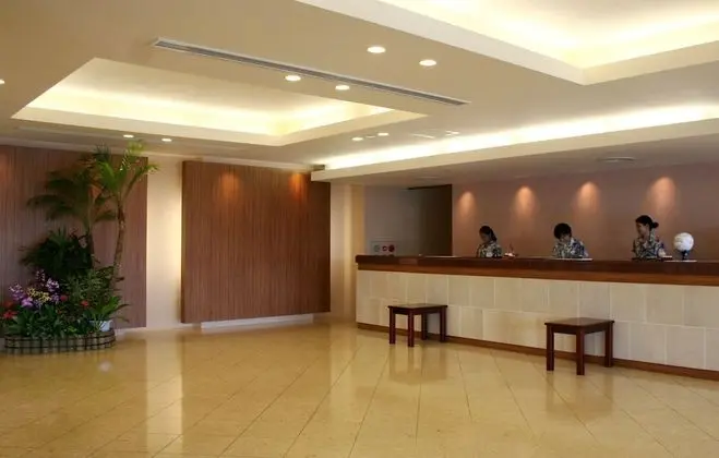 Hotel Yugaf Inn Okinawa - Lobi