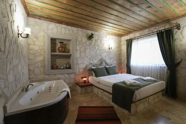 By Yüksel Cave House