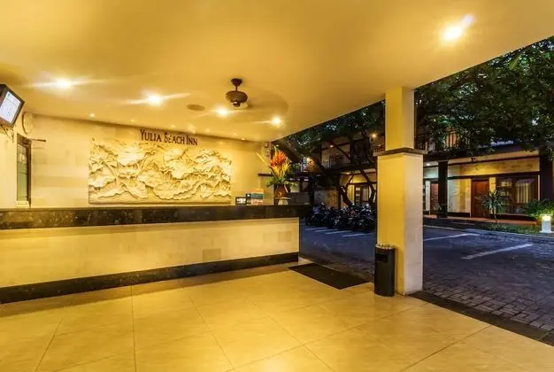 Yulia Beach Inn Kuta - Lobi