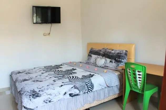 Yuliana Homestay - Oda