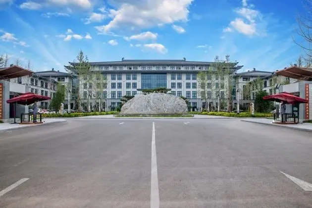 Yun-zen Jinling Acrobatics Hotel - Dış Mekan