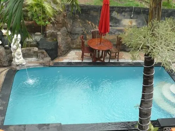 Yunni Guesthouse - Havuz