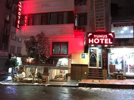 Yunus Hotel