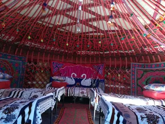 Yurt Camp Azamat at Song Kol Lake - İç Mekan