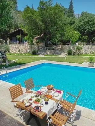 Yusalis Garden Hotel +12 Adult - Kahvaltı