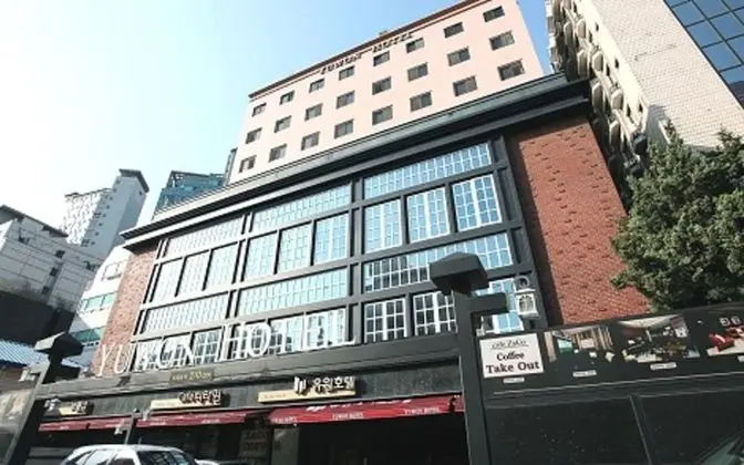 Yuwon Hotel