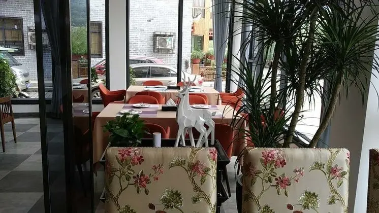 Z-up Boutique Hotel - Yerinde Yemek