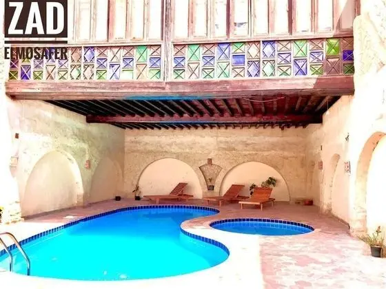 Zad Elmosafer Guest House - Havuz