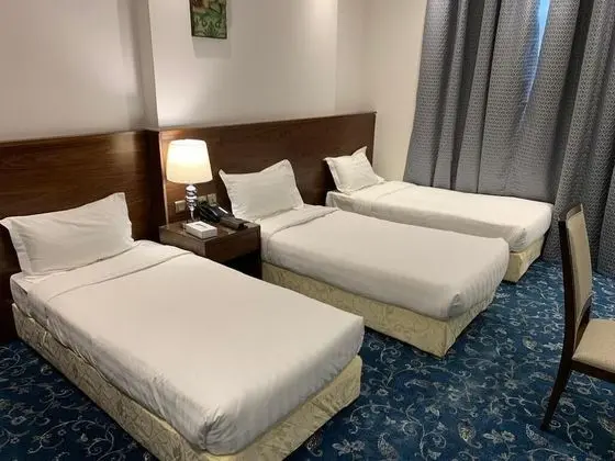 Zaha Al Munawara Hotel - Oda