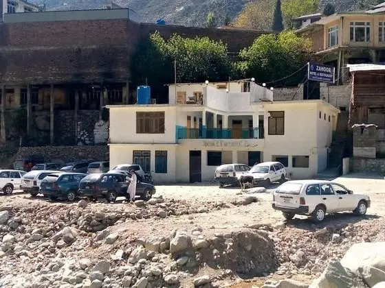 Zahoor Hotel And Restaurant