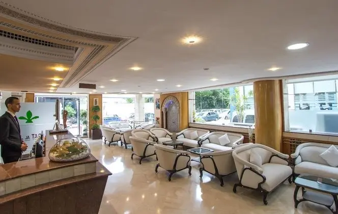 Hotel Zahrat Al Jabal - Lobi