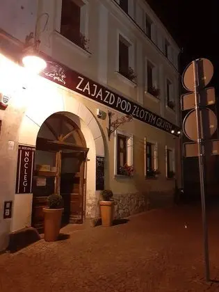 Zajazd Pod Złotym Gryfem - 1